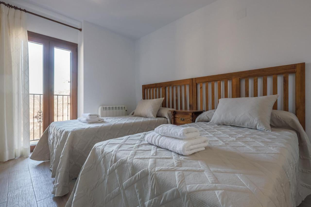 Fantastica Casa De 3 Bedroom Y 3 Banos - Casa De Relax- Montefrío Buitenkant foto